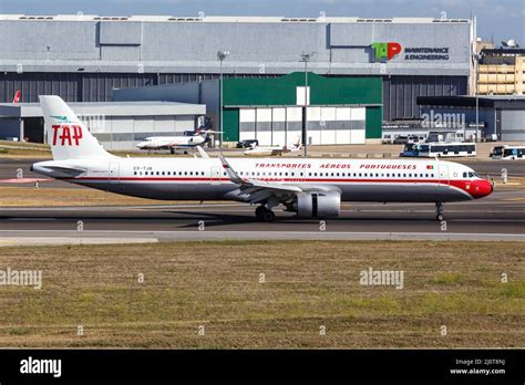 Tap Air Portugal Airbus A321neo Aircraft Lisbon Airport In Portugal In