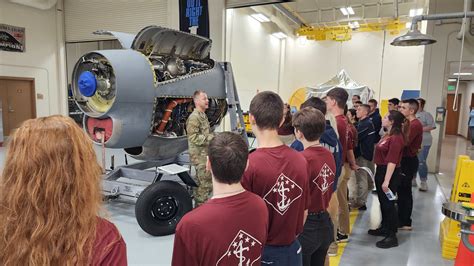 High School Students Tour 403rd Wing 403rd Wing Article Display