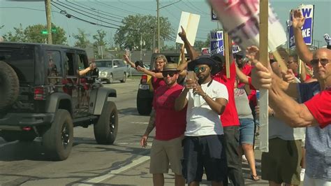 Clock Is Ticking For Negotiations Between UAW Big Three Automakers