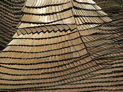 How to install a wood shingle roof