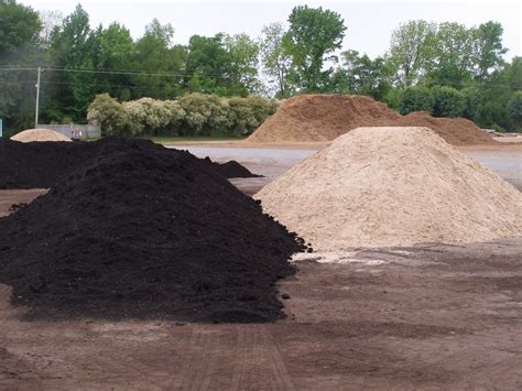 Shredded Hardwood Mulch American Composting