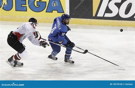 IIHF World Championship editorial image. Image of fight - 19278150