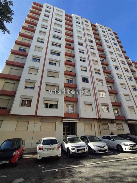 Apartamento T2 à venda na praceta Stuart Carvalhais 8 Massamá e Monte