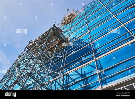 Aluminum Scaffolding Hi Res Stock Photography And Images Alamy