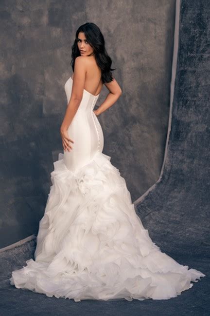 Strapless Mermaid Wedding Dress With Textured Skirt Kleinfeld Bridal