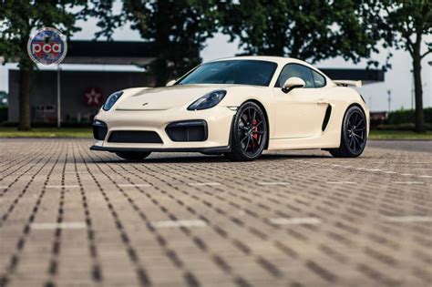 Creme White | Rennbow - The Porsche Color Wiki