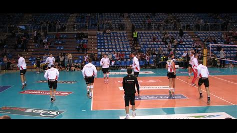 Rozgrzewka Przed Meczem Siatk Wki Asseco Resovia Rzesz W Indykpol Azs