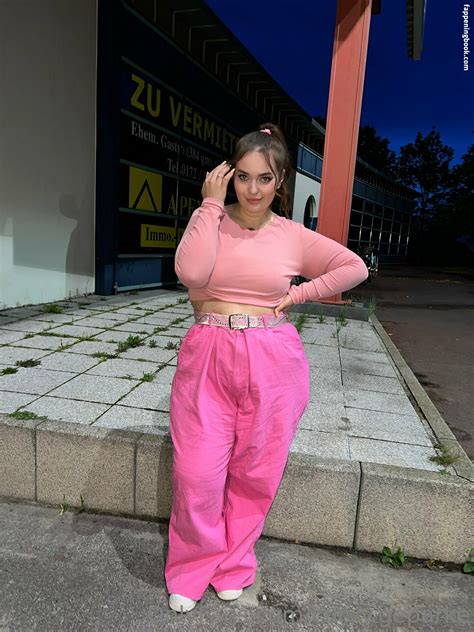 Curvy Geparke Geparke Nude OnlyFans Leaks Fappening FappeningBook