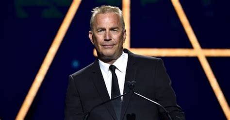 Kevin Costner Previously Identified as a Republican, but Doesn't ...