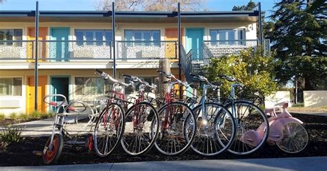 Astro Motel: Catering to the Cycling Crowd | Visit Santa Rosa