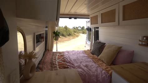 DIY Camper Van Blends Charming Looks With a Convertible Bed and Other ...