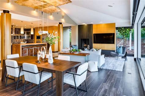 Stunning Custom Home In Los Altos Hills With Luxurious Finishes And