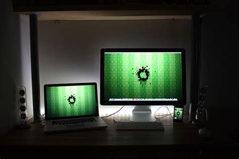 A Showcase of Minimalist Workstations | WDD