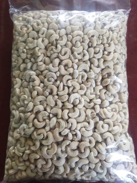 White Cashew Nuts Packaging Type Plastic Packat Packaging Size