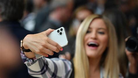 Apple développe un outil pour prendre des selfies de groupe à distance