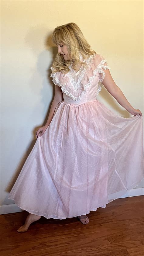 Vintage 1980s Gunne Sax By Jessica Mcclintock Light Pink Swiss Dot