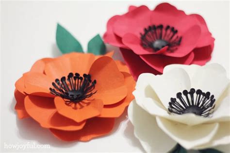 How to make a poppy flower with paper - tutorial and pattern