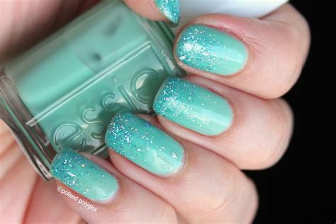 40 Great Nail Art Ideas: Aqua or turquoise / Polished Polyglot