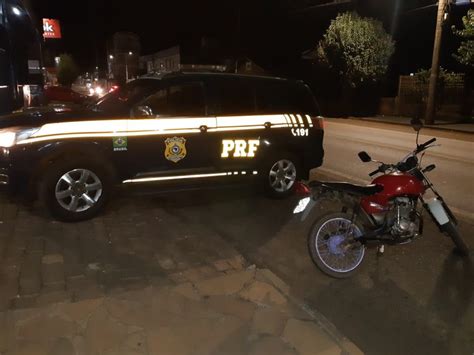 PRF Prende Criminoso E Apreende Moto Usada Para Tele Entrega Placa