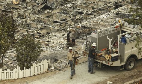 Tourists Flee Washington Town As Wildfire Threatens Homes The Columbian