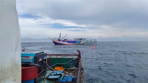 Kapal Angkutan Pupuk Patah Kemudi Di Laut Kendawangan Ketapang