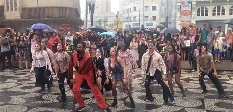 Zombie Walk será no domingo de carnaval em Curitiba