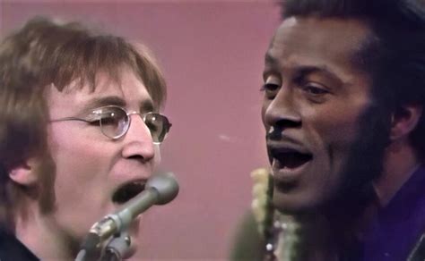 Chuck Berry And John Lennon Jammed On Johnny B Goode Chuck Berry