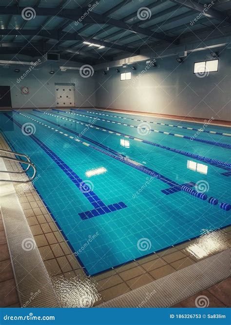 25 Meters Indoor Swimming Pool in Sultan Qaboos Sports Complex , Muscat ...