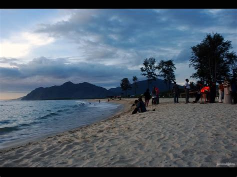 Indonesian Tourism: Pantai Lhoknga Banda Aceh