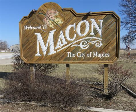 Welcome To Macon Sign Macon Missouri Located In Northea Flickr