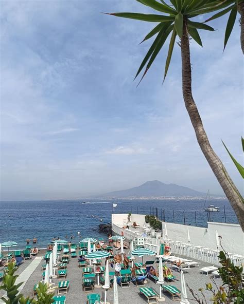 Sand Beaches in Pompei - BeachAtlas