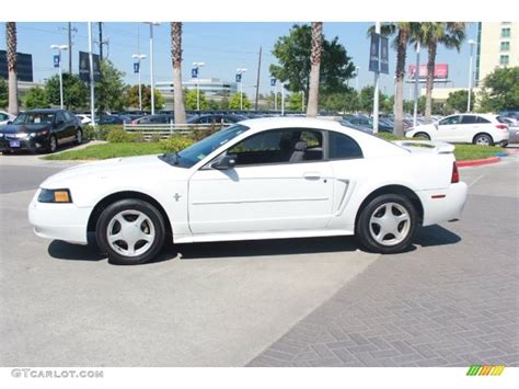 Oxford White 2002 Ford Mustang V6 Coupe Exterior Photo 80815063