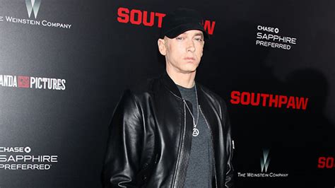 Eminem Opens Restaurant & Makes Appearance To Serve Fans – Hollywood Life