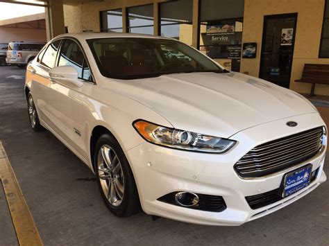 Ford Fusion 2015 Limited Version Fully Loaded Parallel Parking