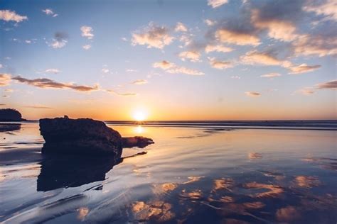 foto gratis viaggiare acqua onde spiaggia isola natura mare