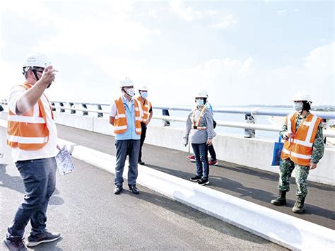 金門日報全球資訊網 縣府規劃跨海大橋健走活動 陳金增赴大橋湖下端場勘