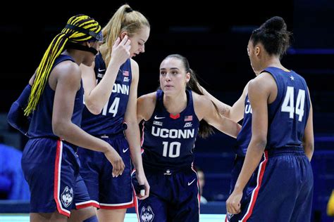 Will UConn women have just seven players for the third time?