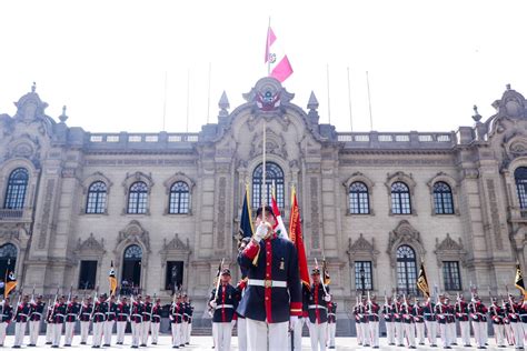 Bicentenario Per On Twitter Rt Agencia Andina El Cambio De Guard A