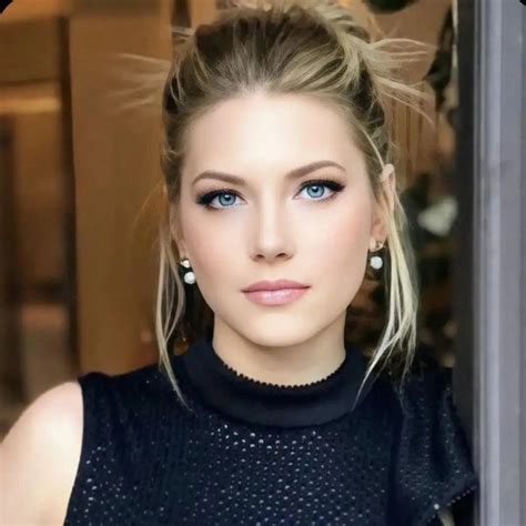 Katheryn Winnick Fans In Beautiful Blonde Katheryn Winnick Most Beautiful Women