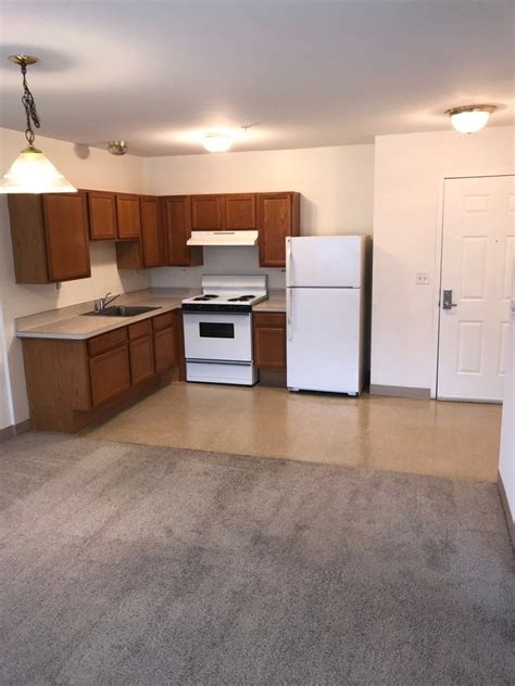 Landmeier Station Apartments Elk Grove Village Il