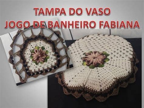 Two Crocheted Dois With Flowers On Them And The Words Tampa Do Vaso