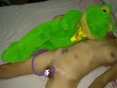 Delicious Skinny Sucking Her Pink Pussy 17 Nude Pics XHamster