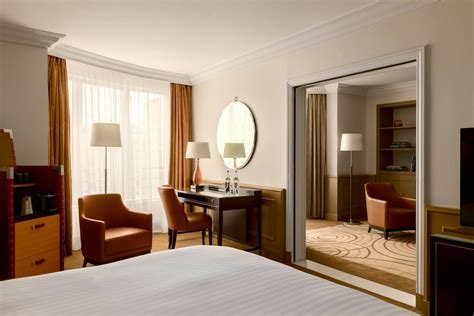 5-Star Family-Friendly Hotel in Paris | Paris Marriott Champs Elysees Hotel