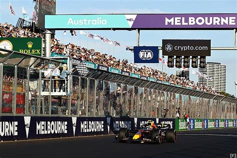 鈴鹿サーキット、オーストラリアgpのパブリックビューイングを実施 F1news Formula Web F1総合情報サイト