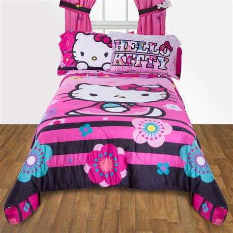 Sanrio Hello Kitty Hello Kitty Floral Ombre Twin And Full Comforter Set