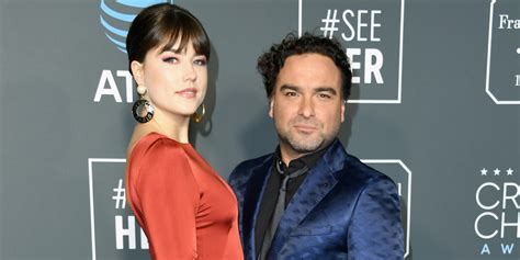 Big Bang Theory Star Johnny Galecki Girlfriend Alaina Meyer Are