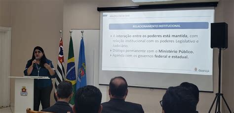 Em Guarujá prefeita apresenta plano de governo e relata apoio de