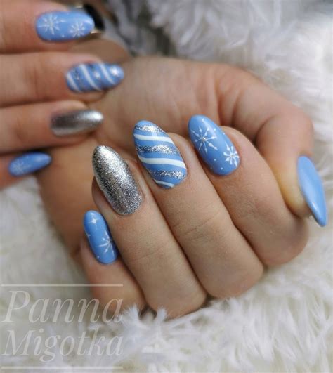 Pin by Mała Mi on moje prace Christmas gel nails Nails Gel nails