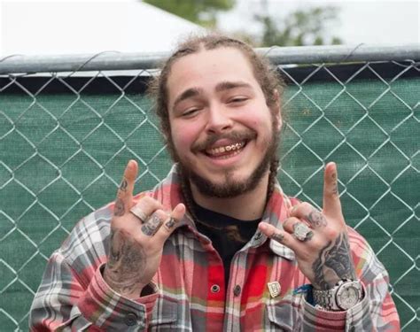 Post Malone Peace Gesture Reference Tattoos Palace Richard Hope