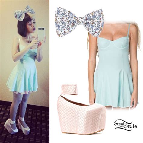 Melanie Martinez Outfits